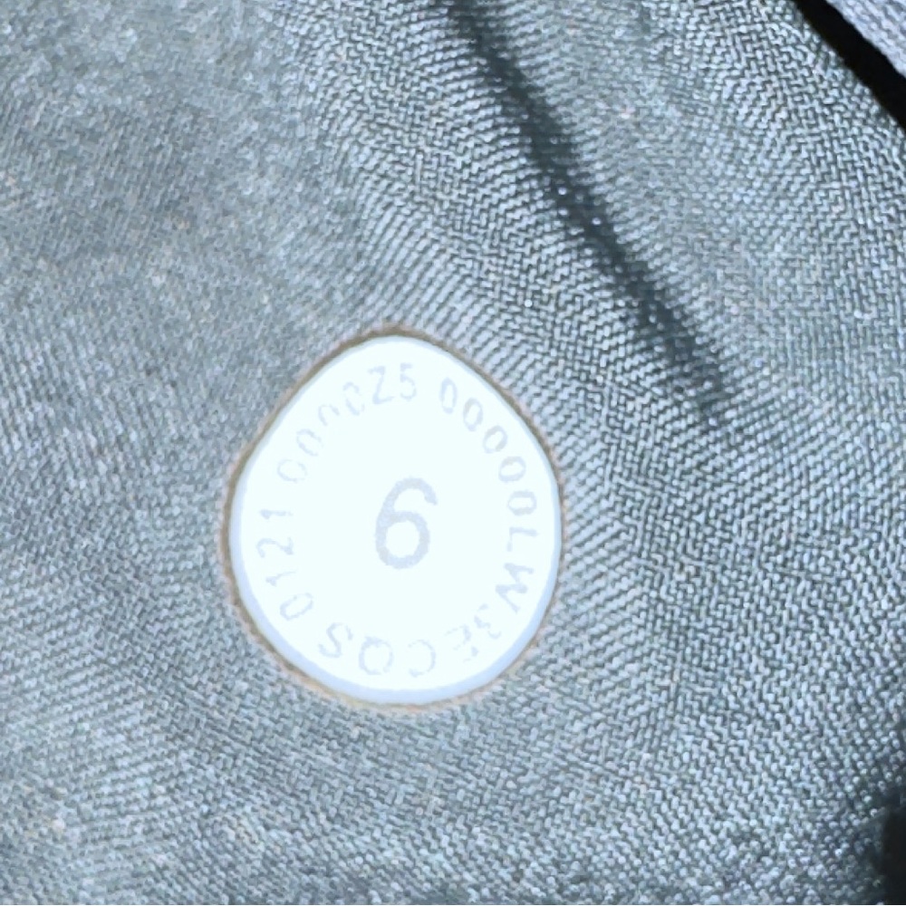Lululemon AirWrap Pullover Women's Hoodie Smoked Spruce Olive Sz 6 Running - Picture 7 of 11